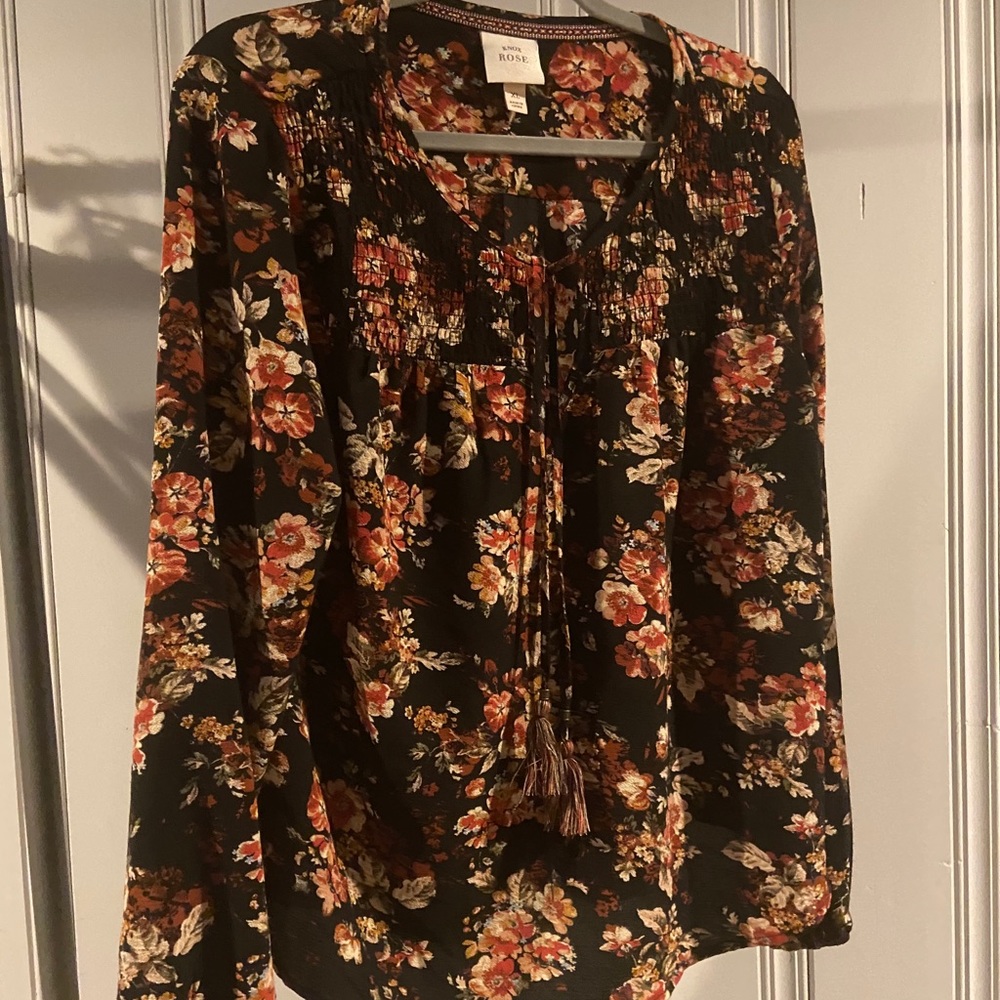 Know Rose large blouse
